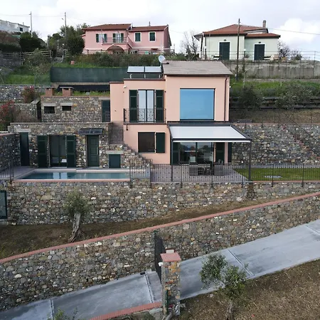 Nina Villa Moneglia